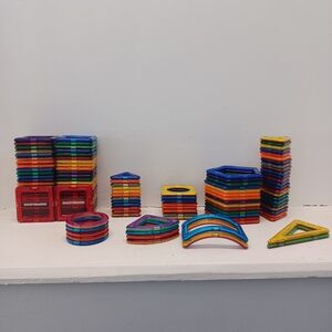 Magformers Magnetic Building Tiles Set Of 118 Various Shaped Pieces